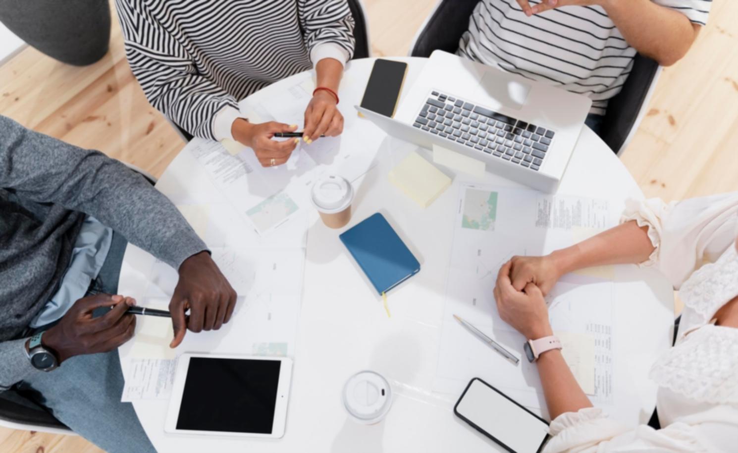Two people discussing financial plans collaboratively